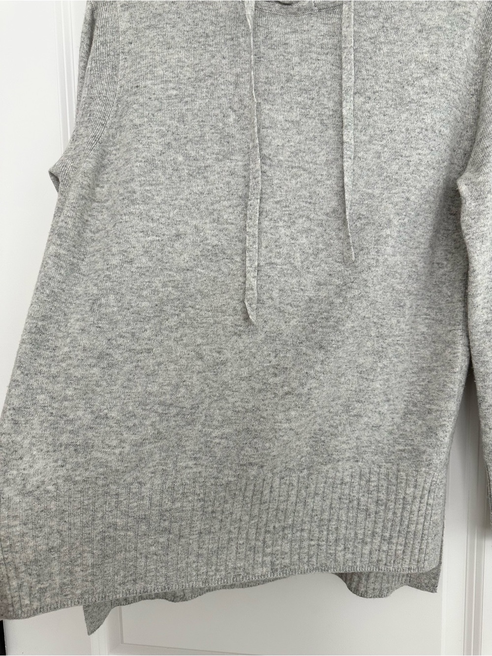 Fall Merino Wool Light Heather Grey Lightweight Hoodie Sweater - Banana Republic - Picture 8 of 17